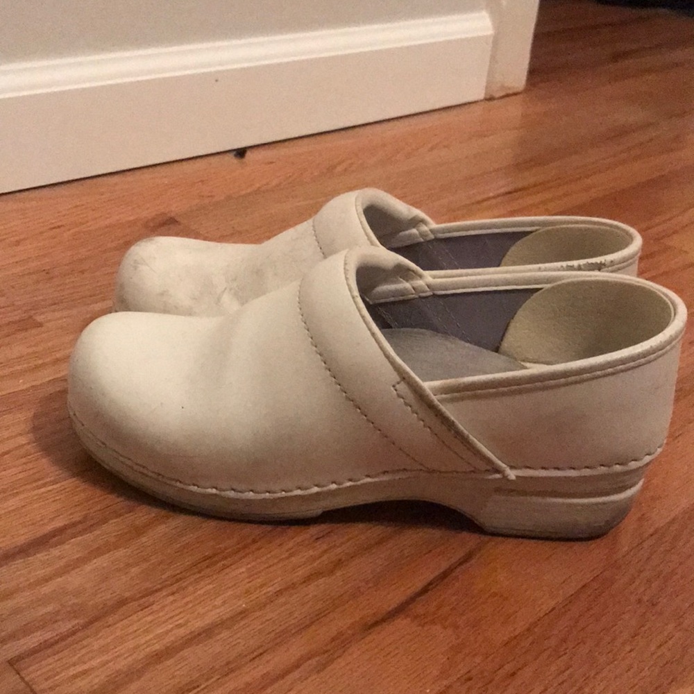 White leather dansko’s